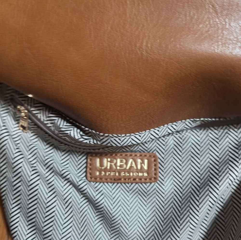 NWT Urban Expressions purse 10"X9"X2.5" Leatherlike Material - Picture 10 of 13